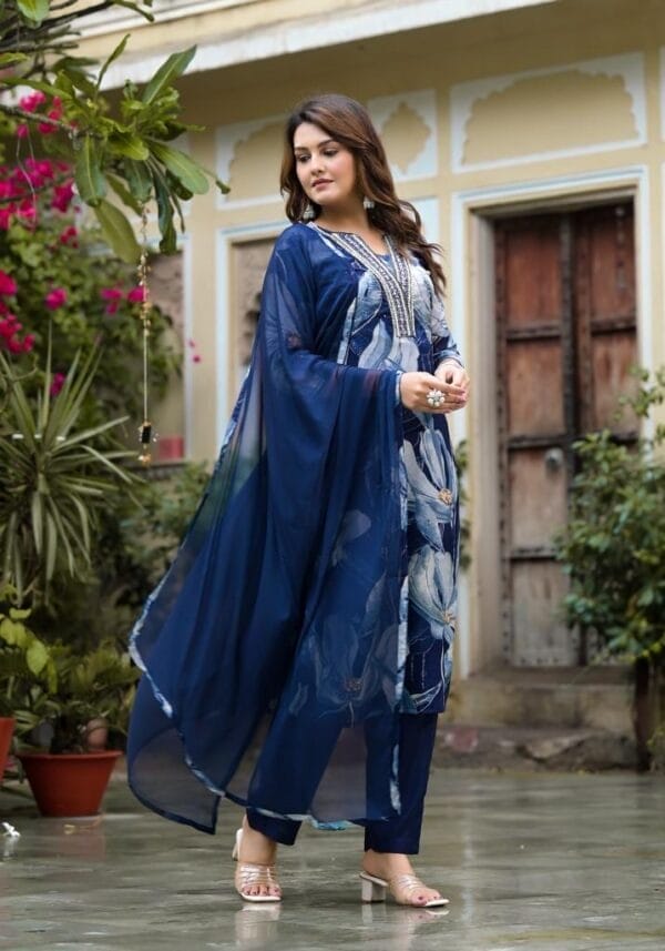 Blue Pattern Cotton Ethnic Straight Suit (5)